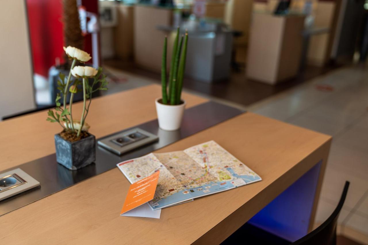 easyHotel Nice Palais des Congrès – Old Town Extérieur photo