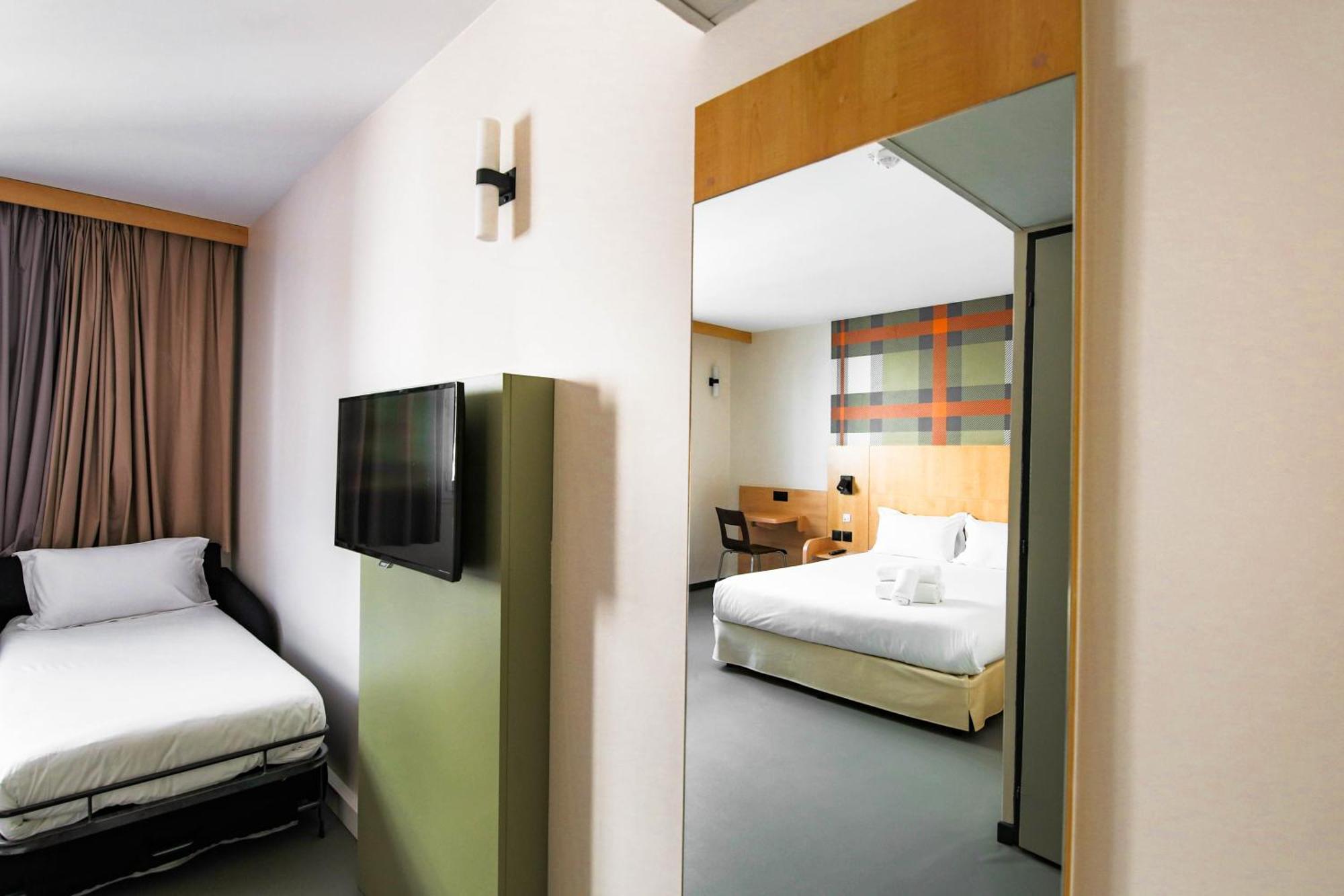 easyHotel Nice Palais des Congrès – Old Town Extérieur photo
