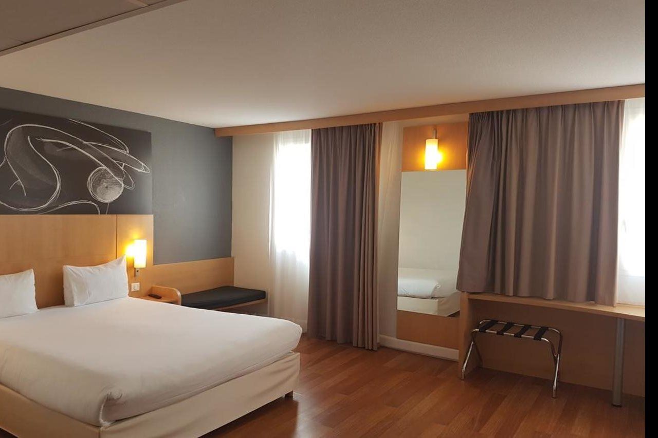 easyHotel Nice Palais des Congrès – Old Town Extérieur photo